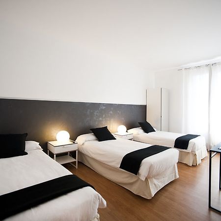 Super Balmes Guest House 바르셀로나 외부 사진