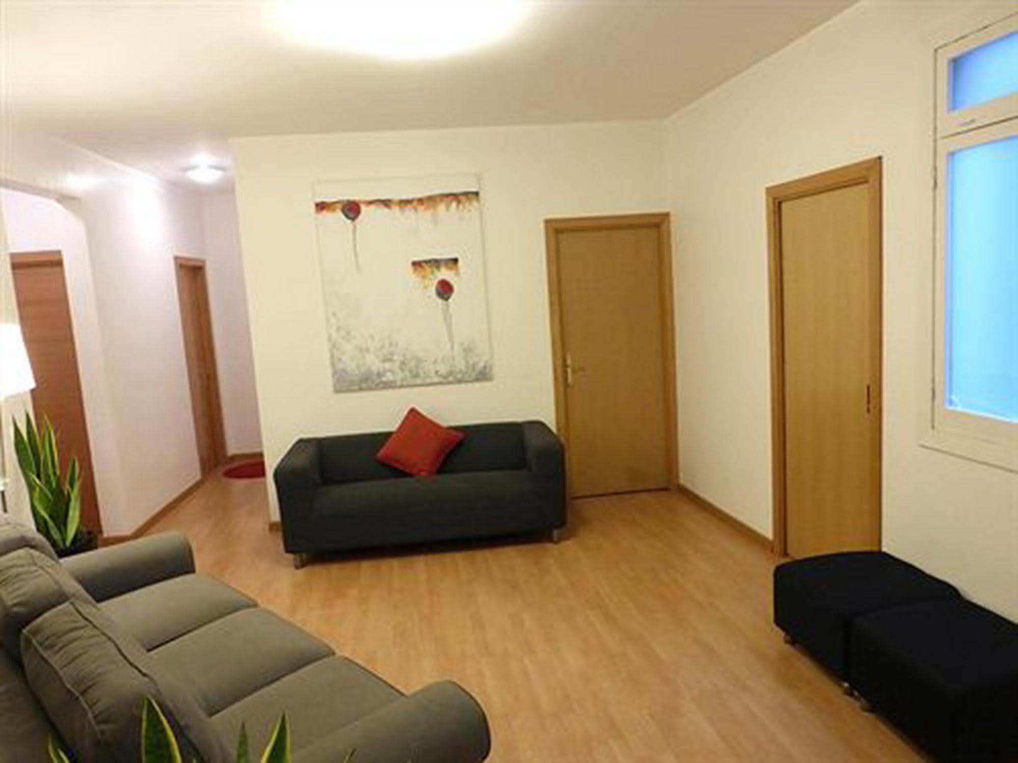 Super Balmes Guest House 바르셀로나 외부 사진