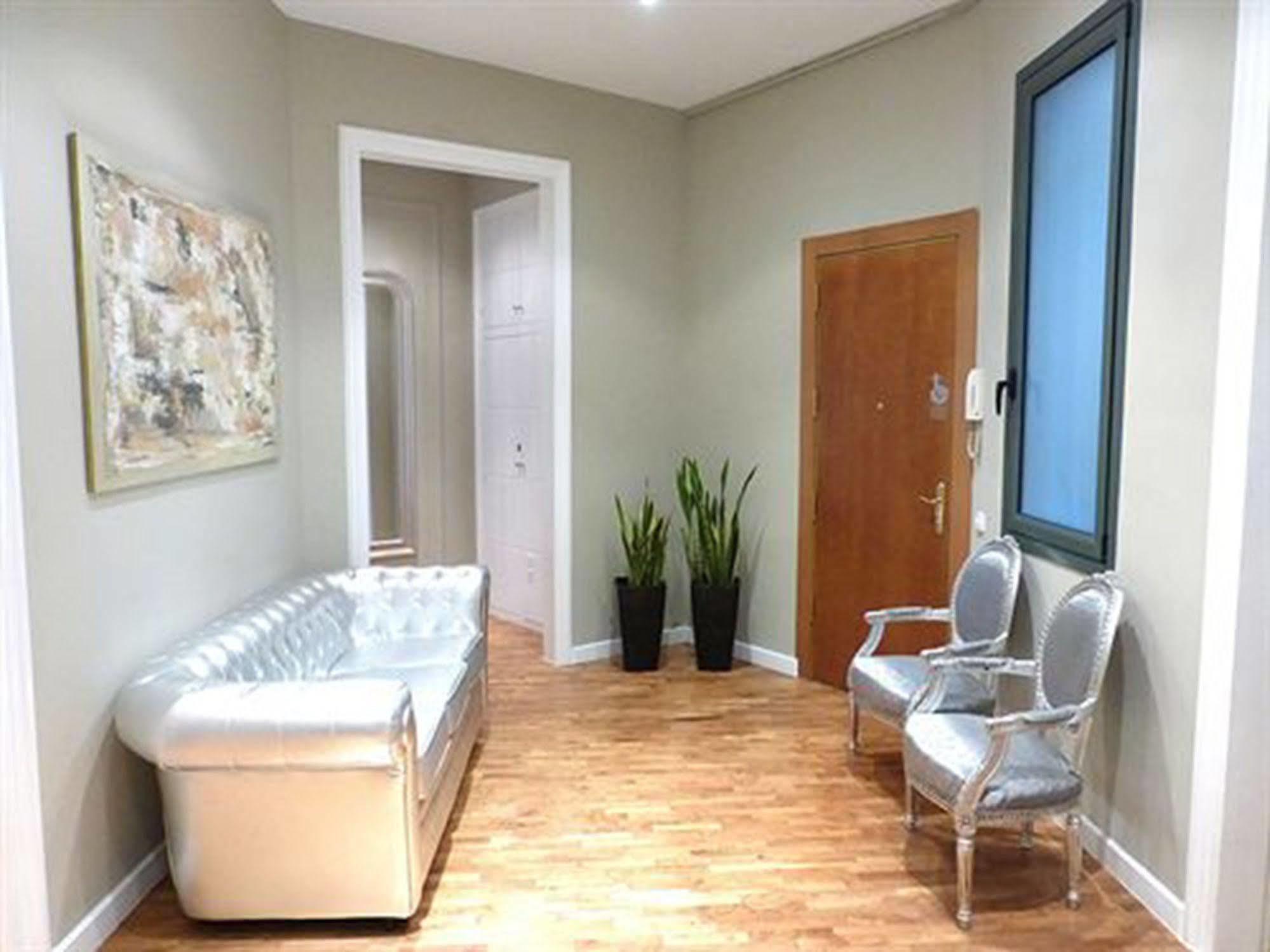 Super Balmes Guest House 바르셀로나 외부 사진