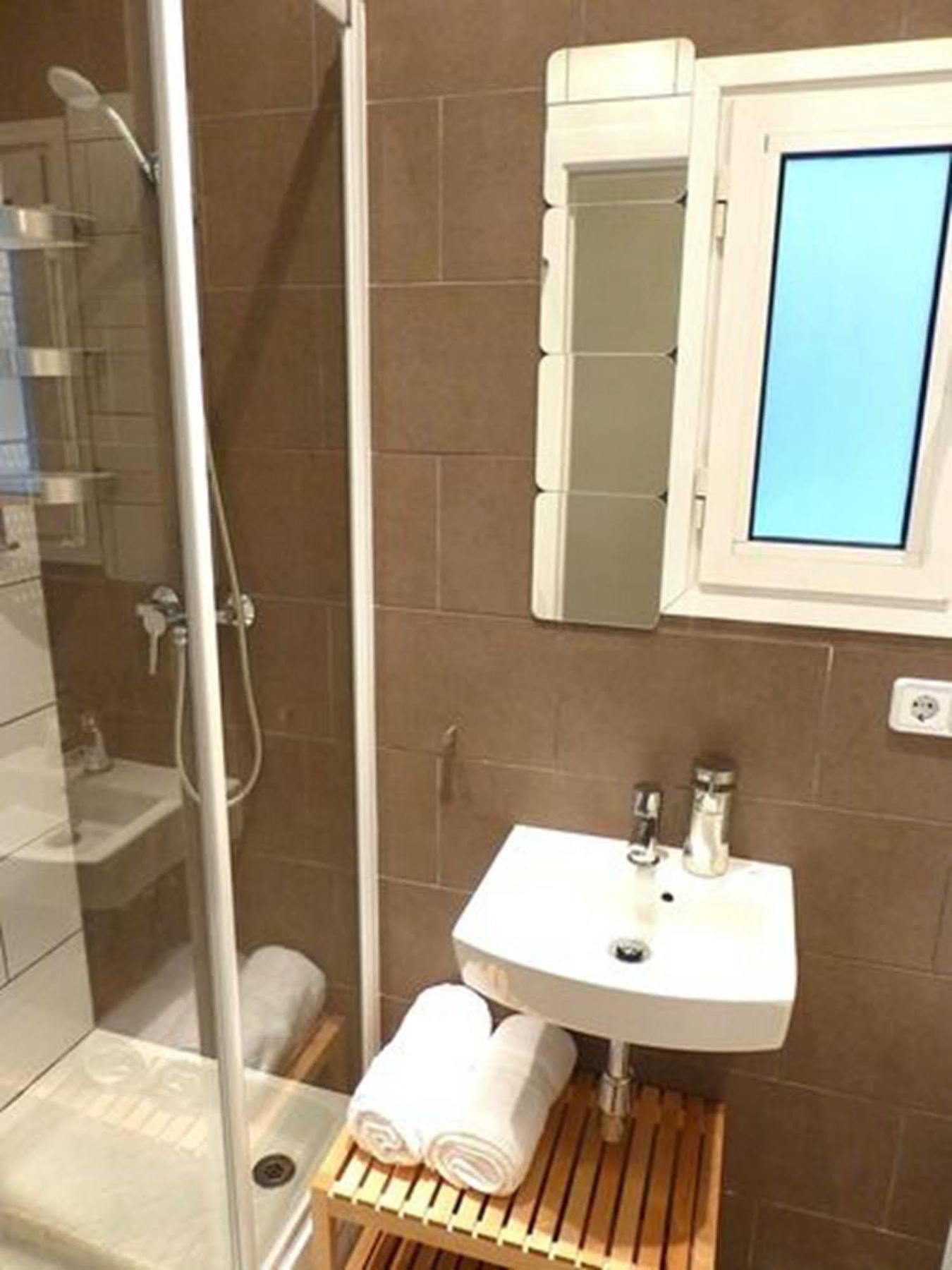 Super Balmes Guest House 바르셀로나 외부 사진