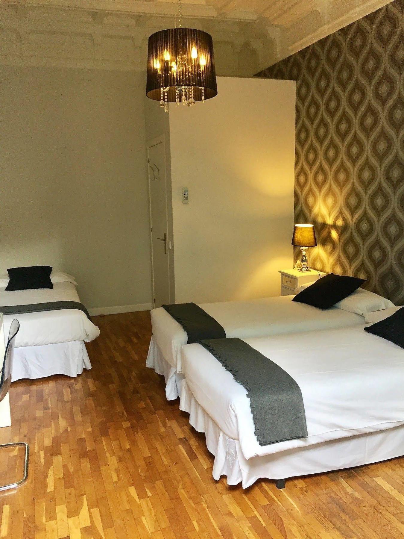 Super Balmes Guest House 바르셀로나 외부 사진