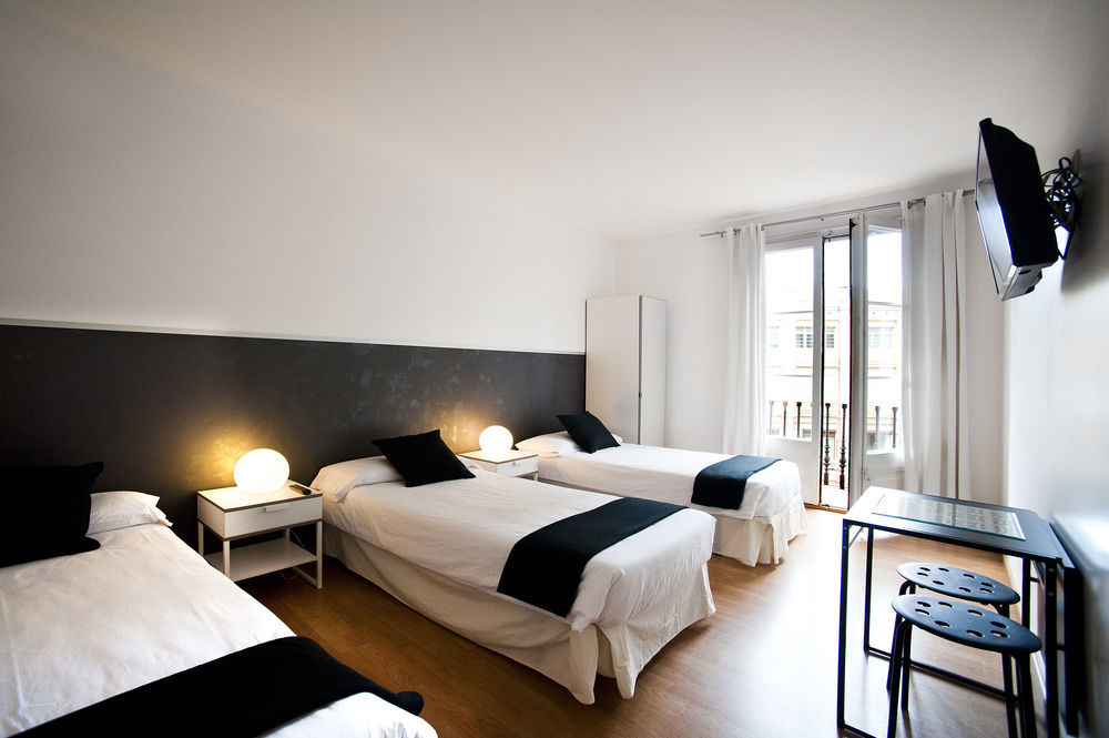 Super Balmes Guest House 바르셀로나 외부 사진
