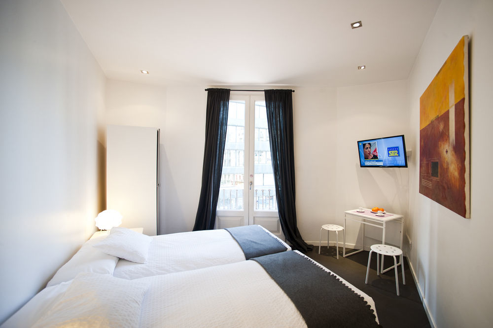 Super Balmes Guest House 바르셀로나 외부 사진
